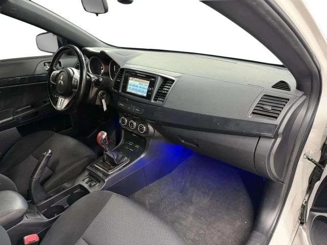 2015 Mitsubishi Lancer 10th Gen - Image 8 of 12