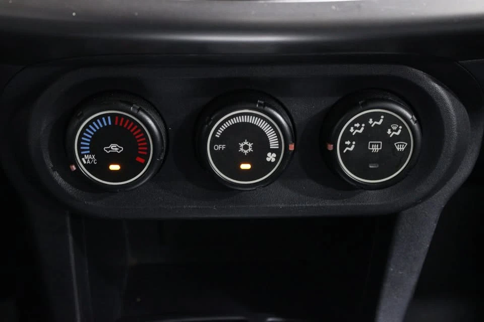 2015 Mitsubishi Lancer 9th Gen - Image 14 of 20