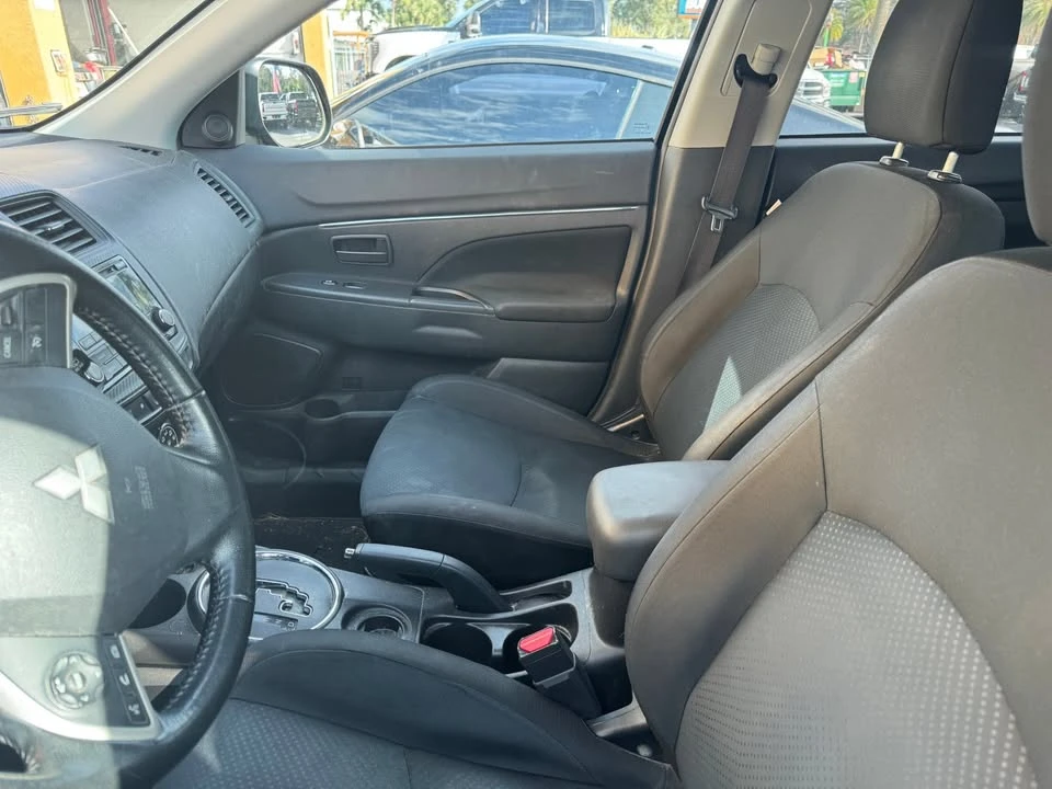2015 Mitsubishi Outlander Sport - Image 3 of 4