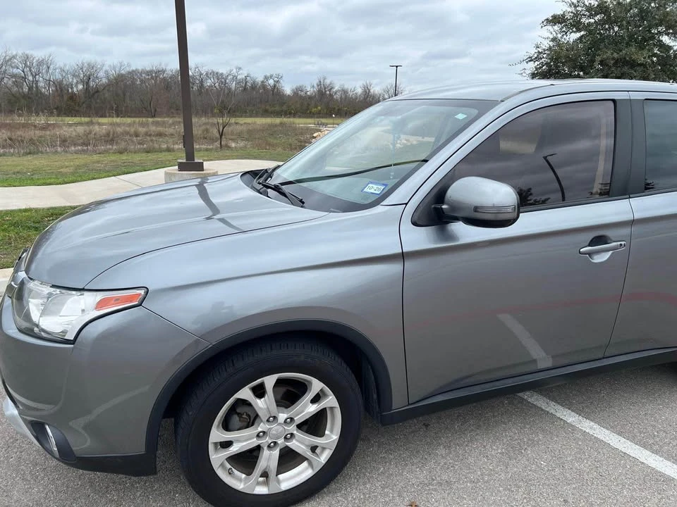 2015 Mitsubishi Outlander - Image 6 of 10