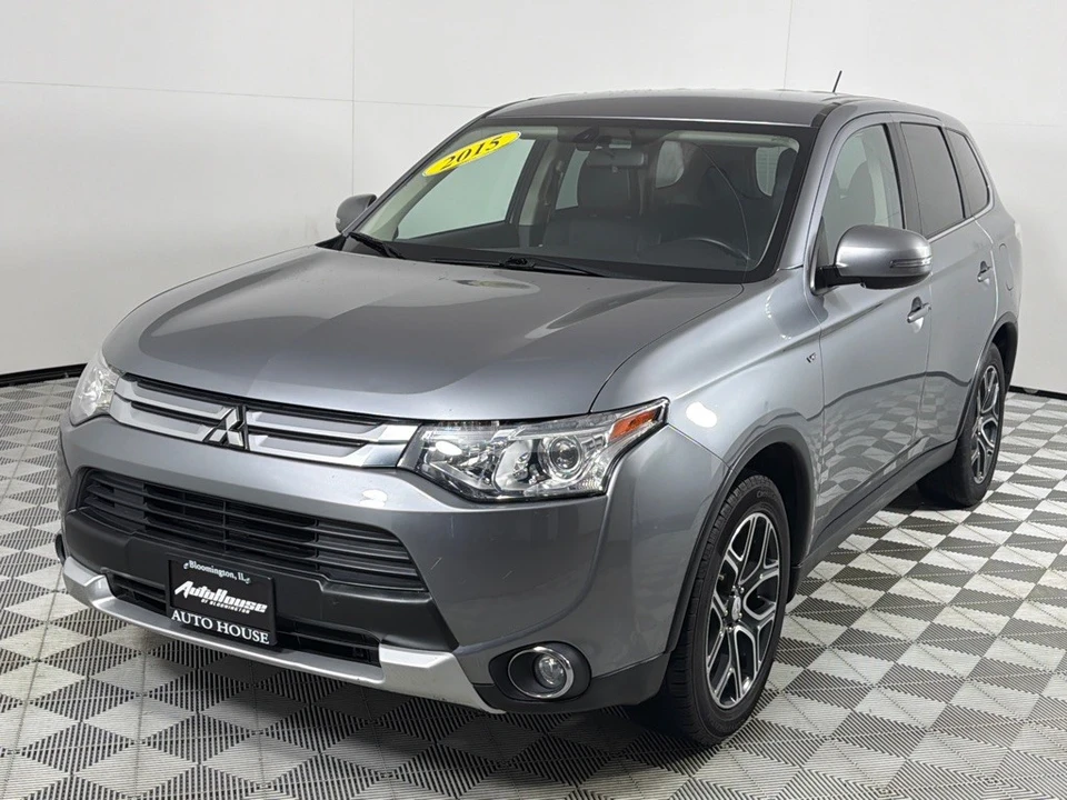 2015 Mitsubishi Outlander - Image 9 of 12