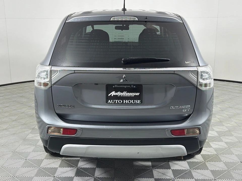 2015 Mitsubishi Outlander - Image 6 of 12