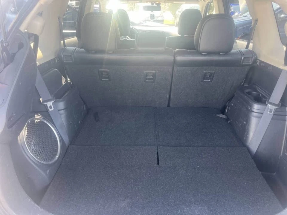 2015 Mitsubishi Outlander - Image 8 of 12