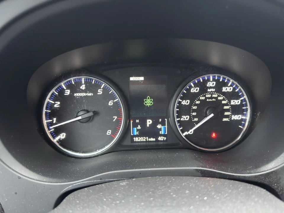 2015 Mitsubishi Outlander - Image 12 of 17