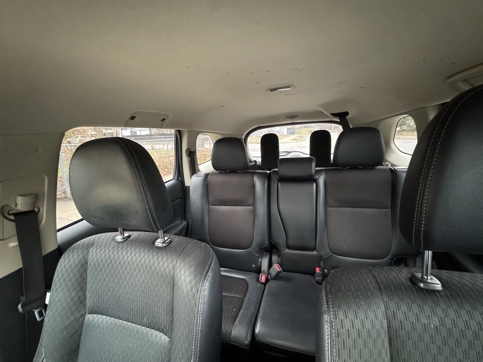 2015 Mitsubishi Outlander - Image 15 of 17