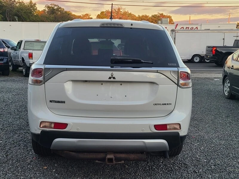 2015 Mitsubishi Outlander - Image 7 of 15