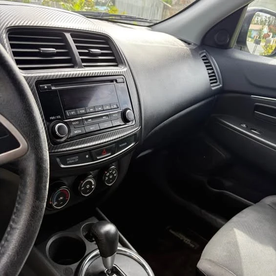 2015 Mitsubishi Outlander Sport - Image 9 of 17
