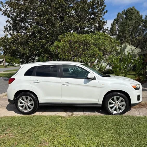 2015 Mitsubishi Outlander Sport - Image 2 of 17
