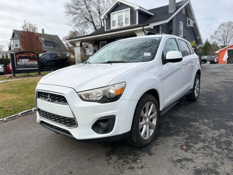 2015 Mitsubishi Outlander Sport - Image 2 of 12