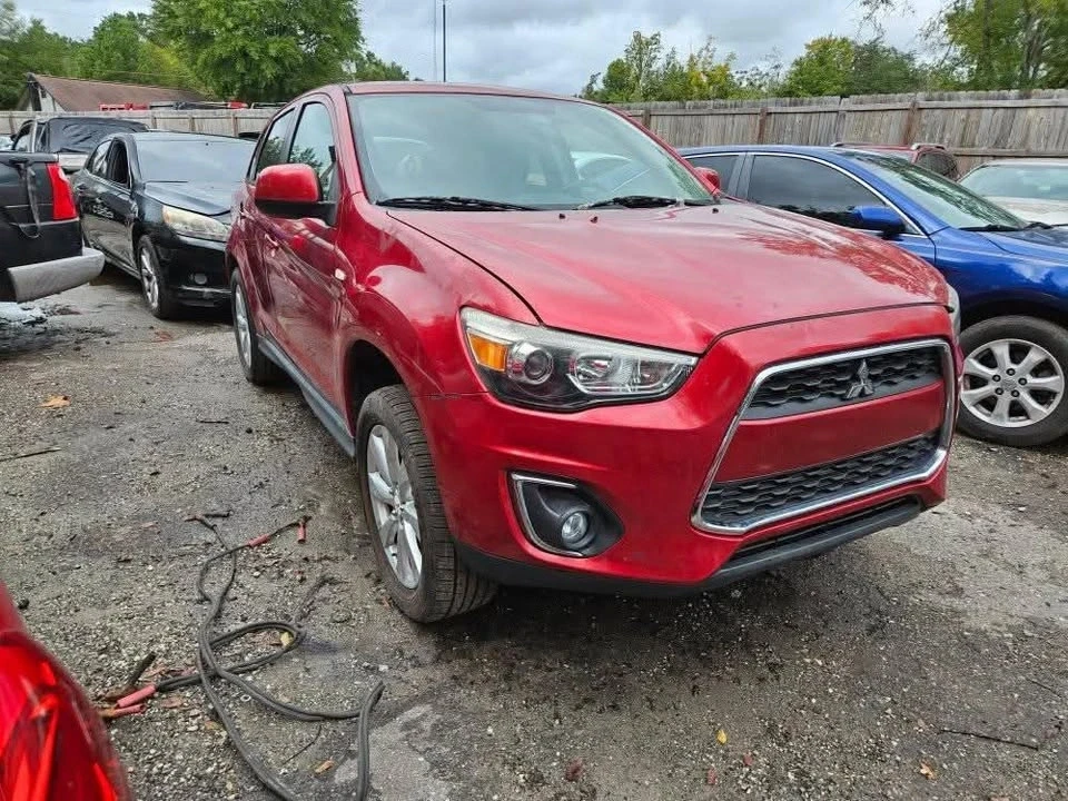 2015 Mitsubishi Outlander Sport - Image 3 of 5