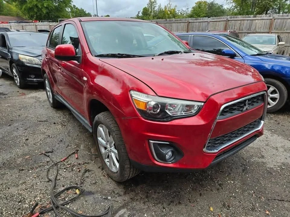 2015 Mitsubishi Outlander Sport - Image 2 of 5