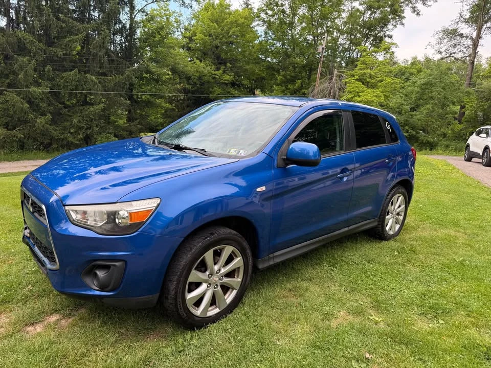 2015 Mitsubishi Outlander Sport - Image 2 of 20