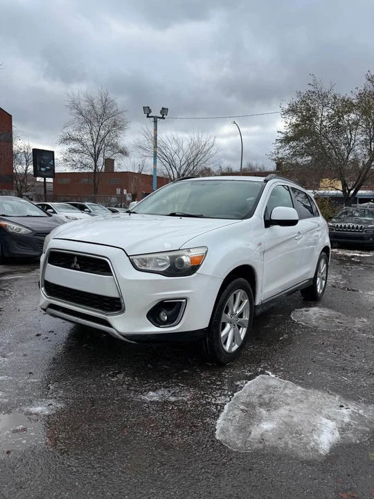 2015 Mitsubishi RVR - Image 2 of 12