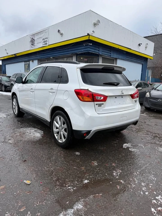 2015 Mitsubishi RVR - Image 3 of 12