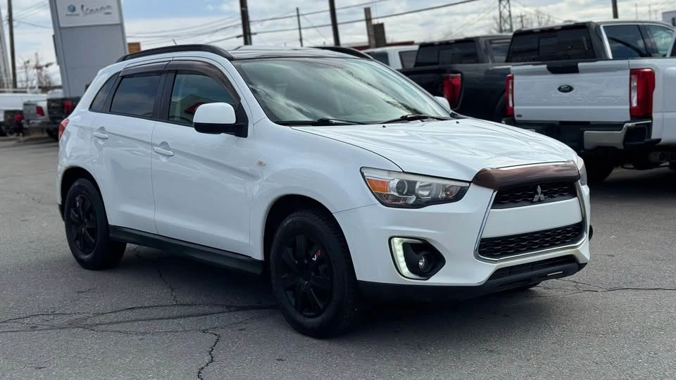 2015 Mitsubishi Outlander Sport - Image 3 of 21