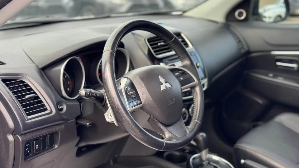 2015 Mitsubishi Outlander Sport - Image 18 of 21