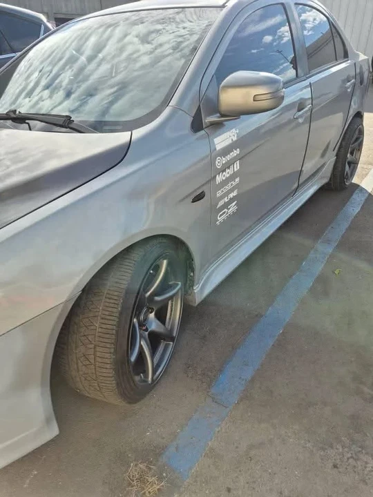 2015 Mitsubishi Lancer 10th Gen - Image 2 of 3