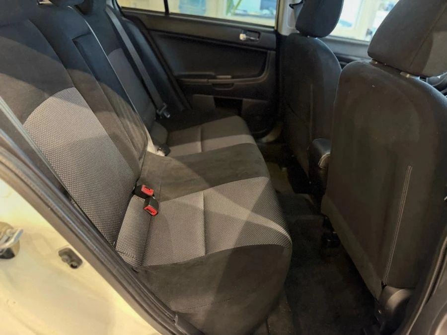 2015 Mitsubishi Lancer 9th Gen - Image 10 of 20