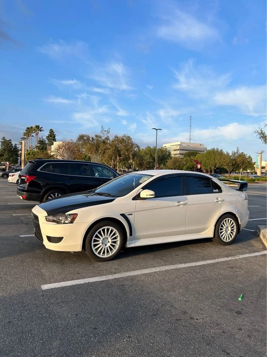 2015 Mitsubishi Lancer 10th Gen - Image 2 of 8