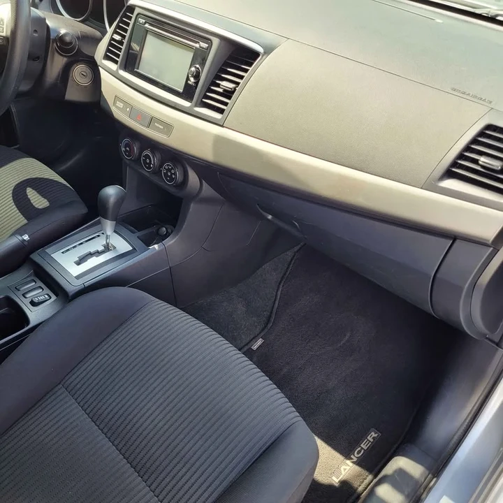 2015 Mitsubishi Lancer 10th Gen - Image 11 of 19