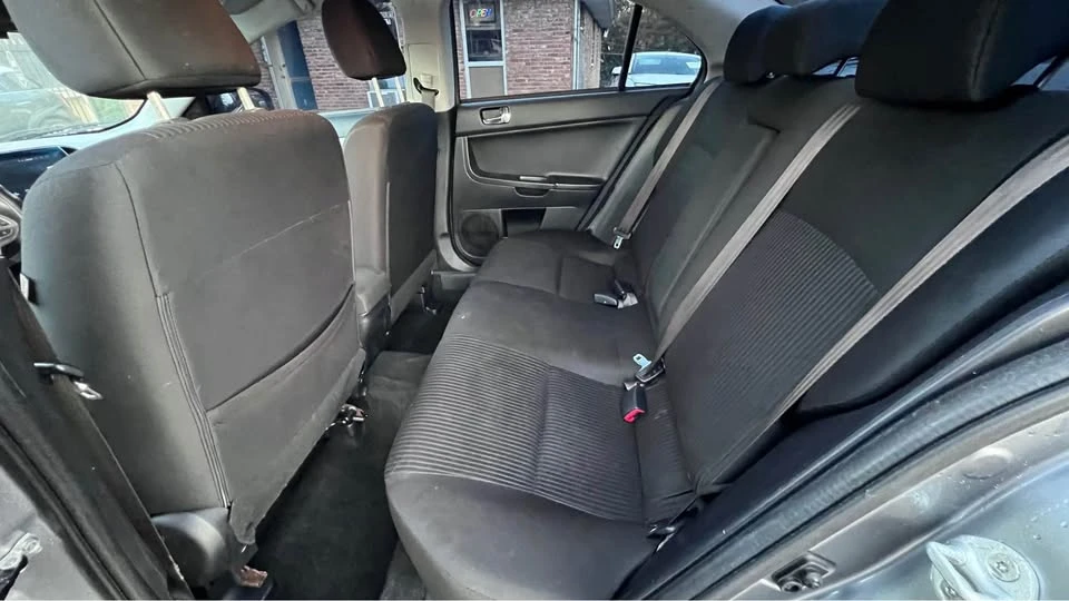 2015 Mitsubishi Lancer 10th Gen - Image 9 of 19