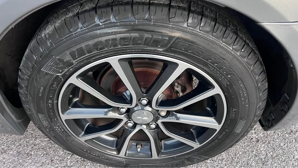 2015 Mitsubishi Lancer 10th Gen - Image 17 of 19