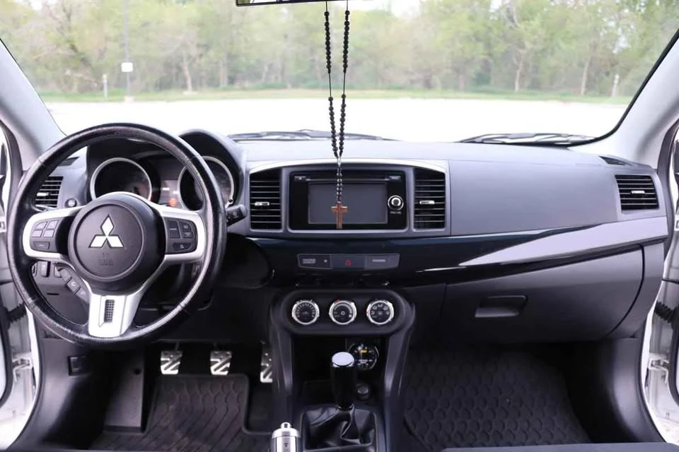2015 Mitsubishi Lancer Evolution X 9th Gen - Image 9 of 20