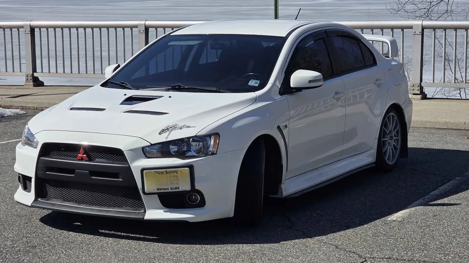 2015 Mitsubishi Lancer Evolution X 9th Gen - Image 5 of 9