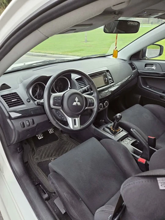 2015 Mitsubishi Lancer Evolution X 9th Gen - Image 13 of 18