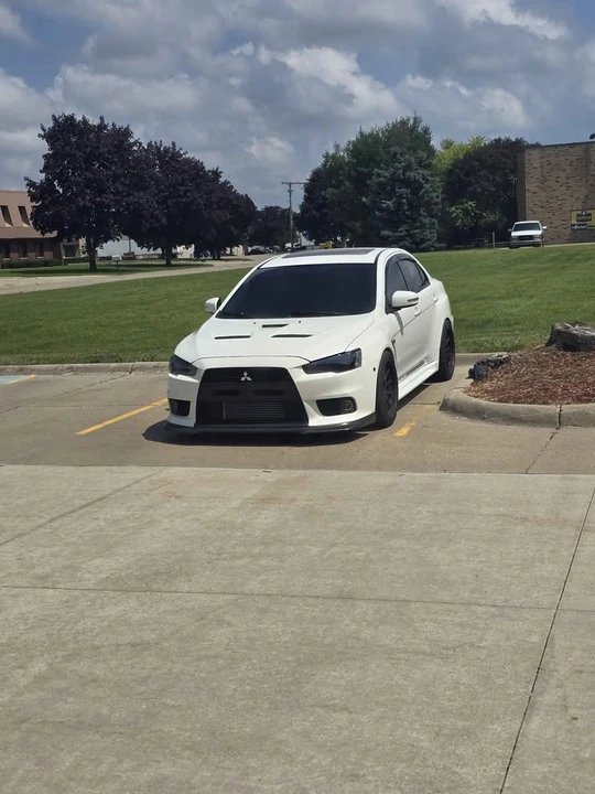 2015 Mitsubishi Lancer Evolution X 9th Gen - Image 2 of 11