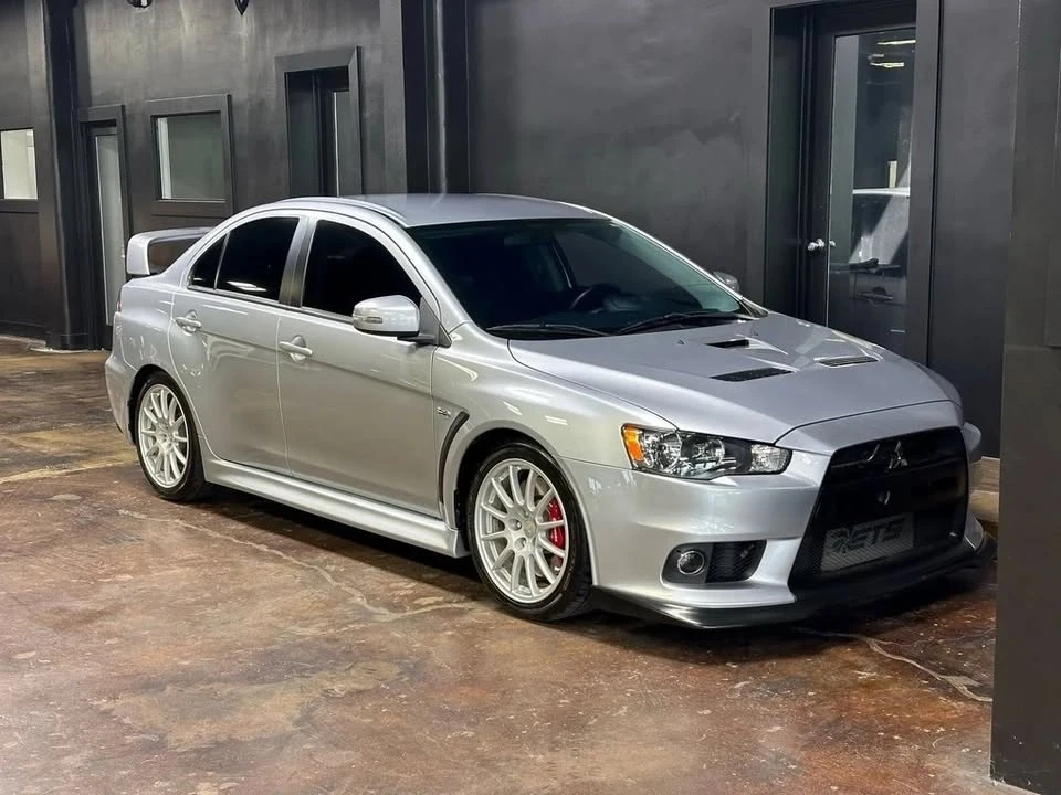2015 Mitsubishi Lancer Evolution X 9th Gen - Image 2 of 19