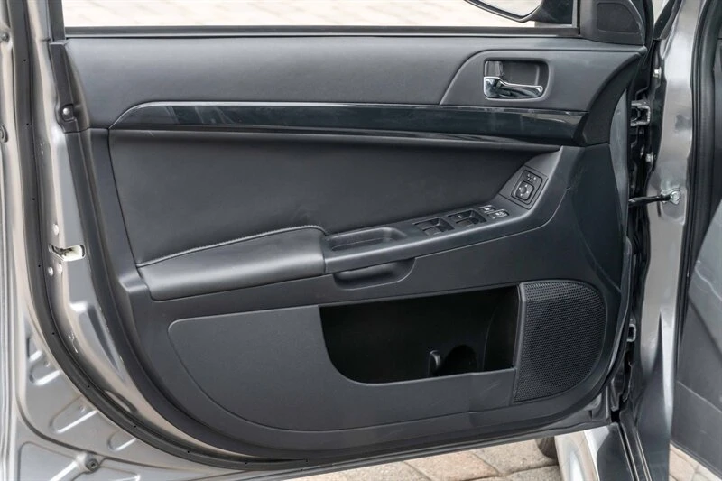 2015 Mitsubishi Lancer 10th Gen - Image 12 of 18