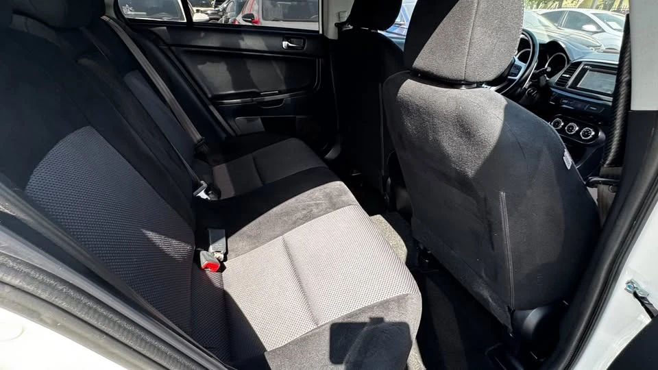 2015 Mitsubishi Lancer 10th Gen - Image 13 of 19