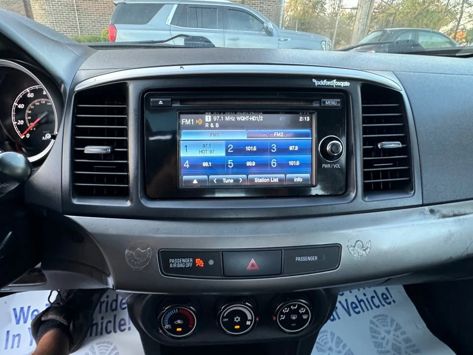 2015 Mitsubishi Lancer 9th Gen - Image 16 of 19
