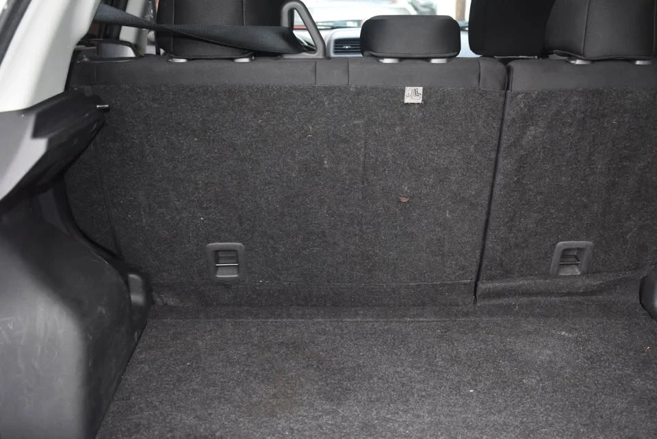 2015 Mitsubishi Outlander - Image 6 of 7