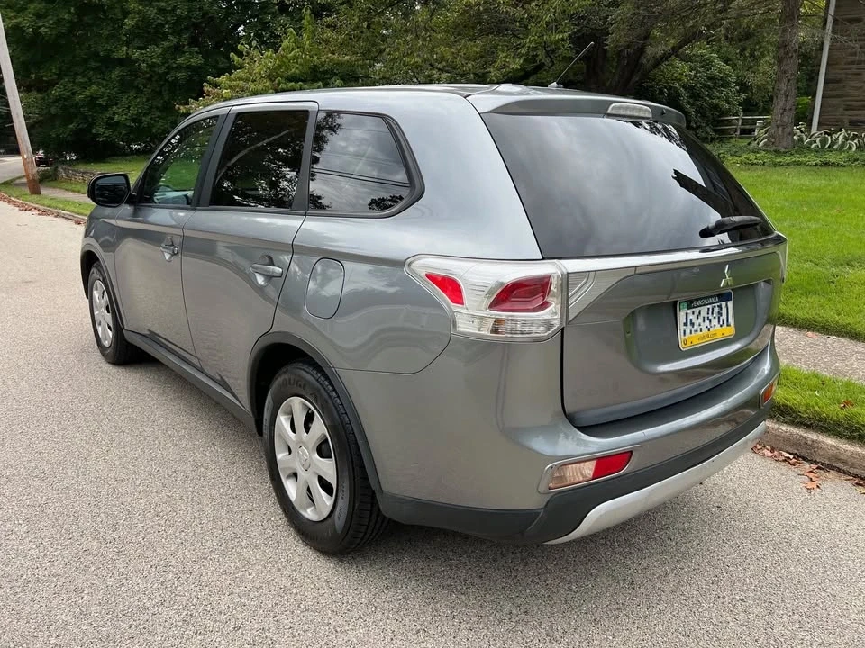 2015 Mitsubishi Outlander - Image 4 of 20