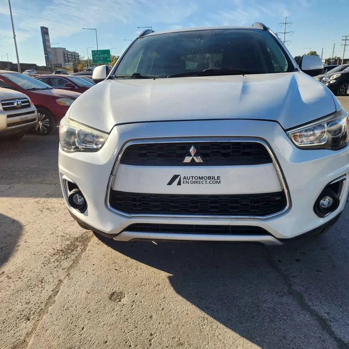 2015 Mitsubishi Outlander - Image 7 of 12