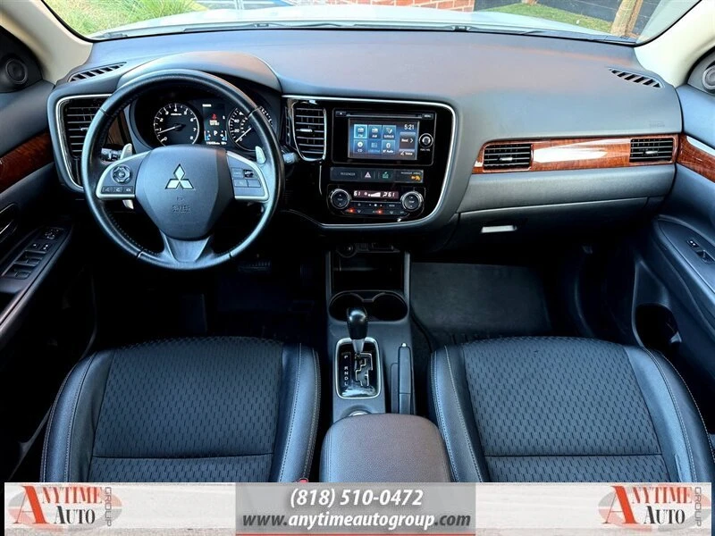 2015 Mitsubishi Outlander - Image 10 of 20