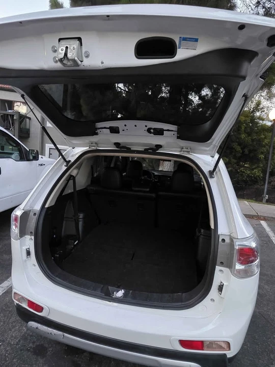 2015 Mitsubishi Outlander - Image 8 of 10