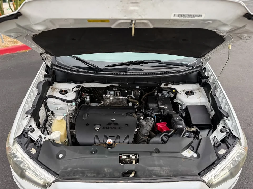 2015 Mitsubishi Outlander - Image 13 of 13