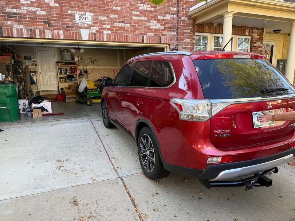 2015 Mitsubishi Outlander - Image 3 of 16