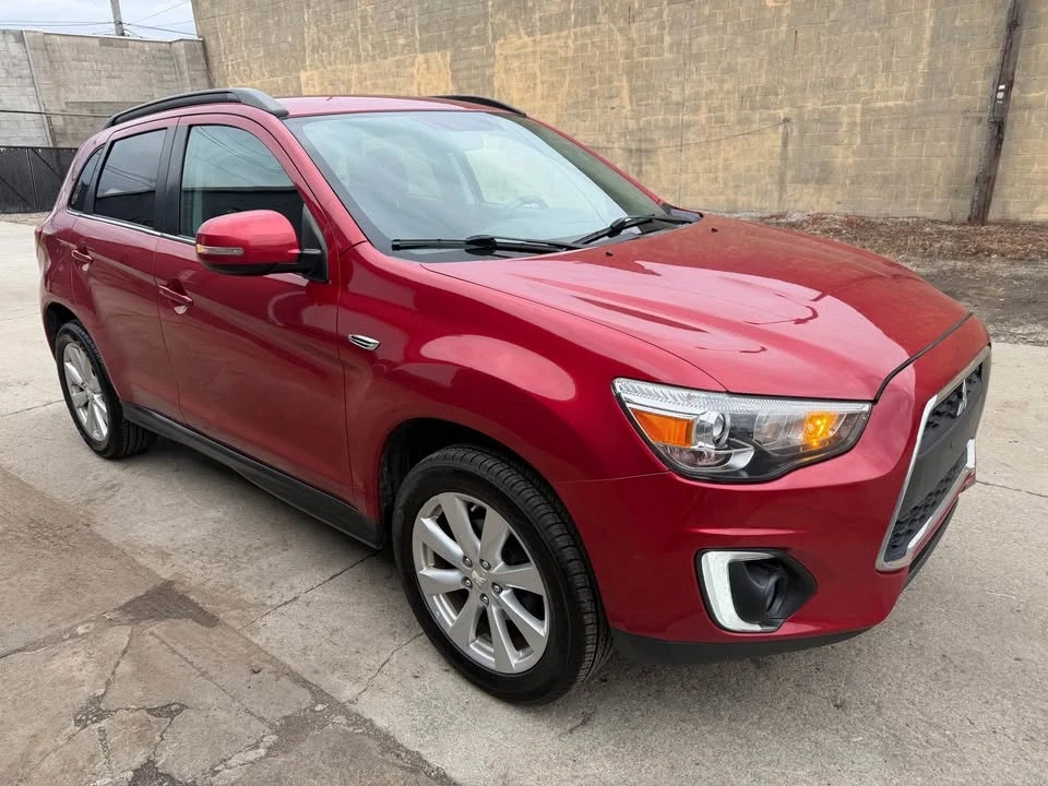 2015 Mitsubishi Outlander - Image 6 of 13