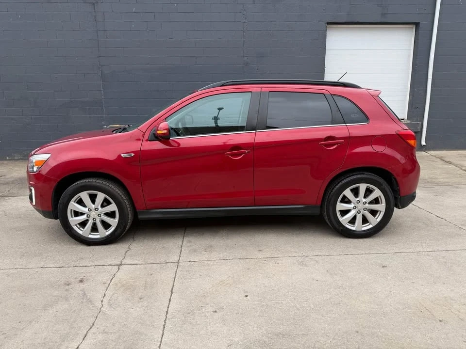 2015 Mitsubishi Outlander - Image 4 of 18