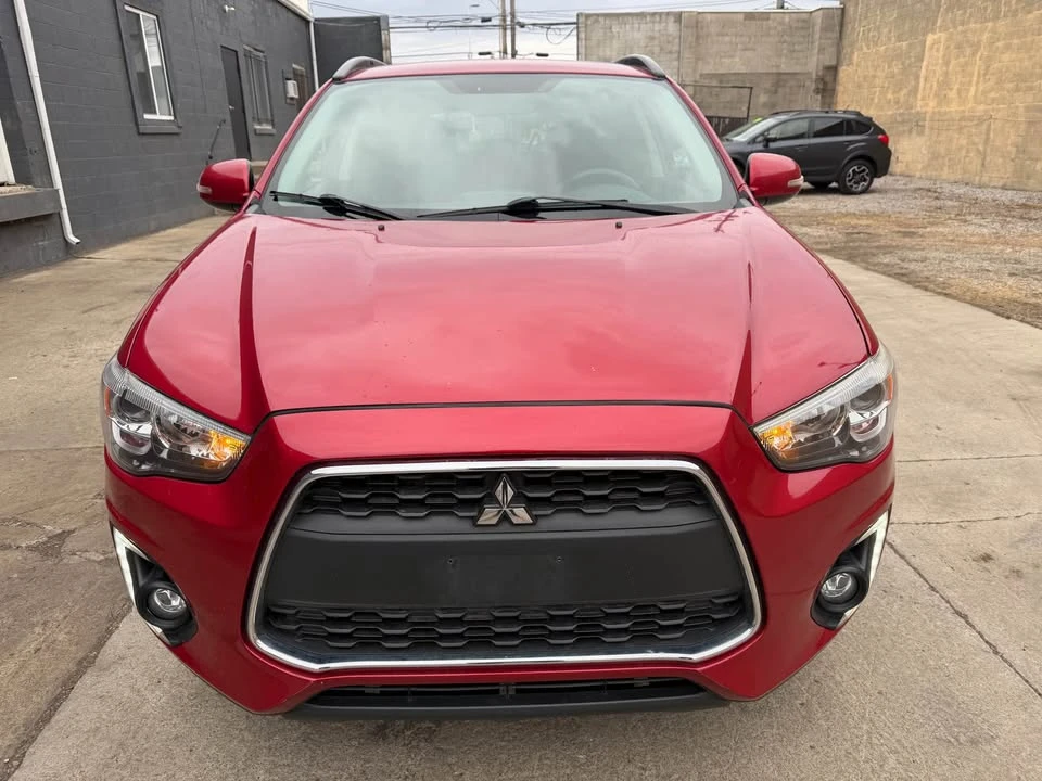 2015 Mitsubishi Outlander - Image 2 of 14