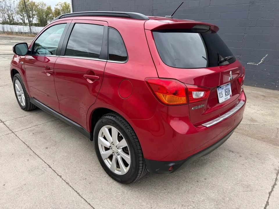 2015 Mitsubishi Outlander - Image 4 of 14