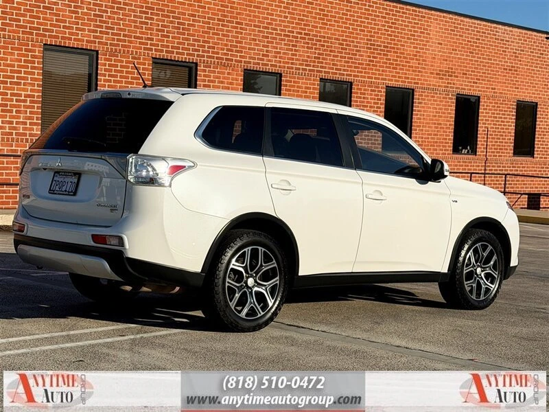 2015 Mitsubishi Outlander - Image 7 of 20