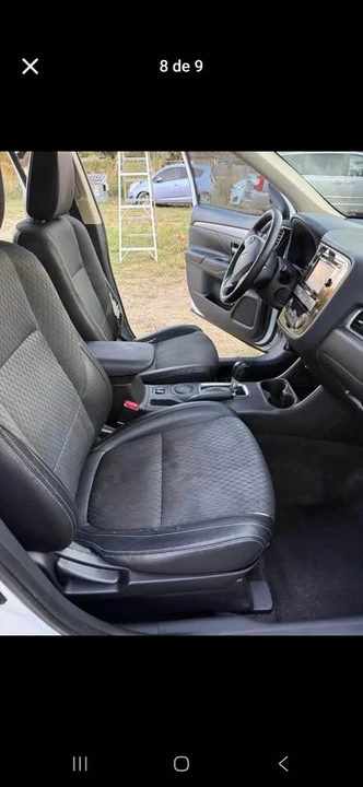 2015 Mitsubishi Outlander - Image 3 of 4