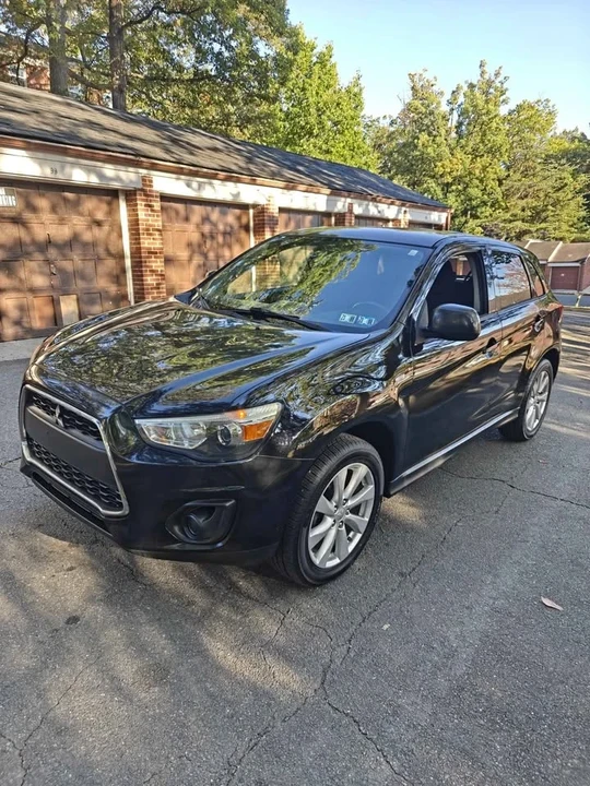 2015 Mitsubishi Outlander - Image 3 of 17
