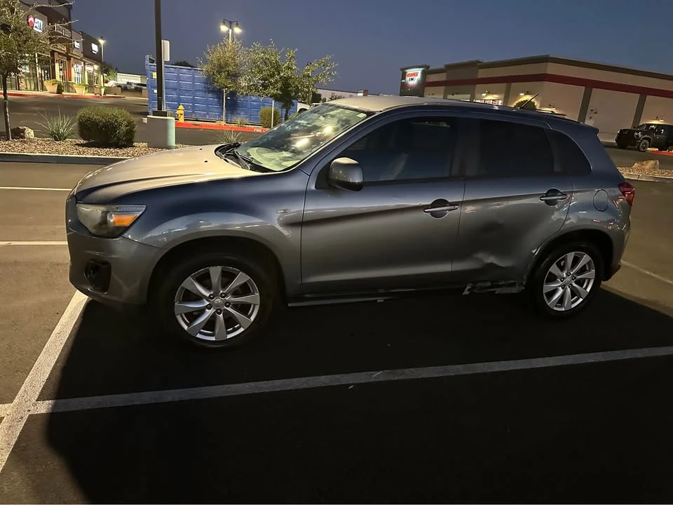 2015 Mitsubishi Outlander - Image 3 of 11