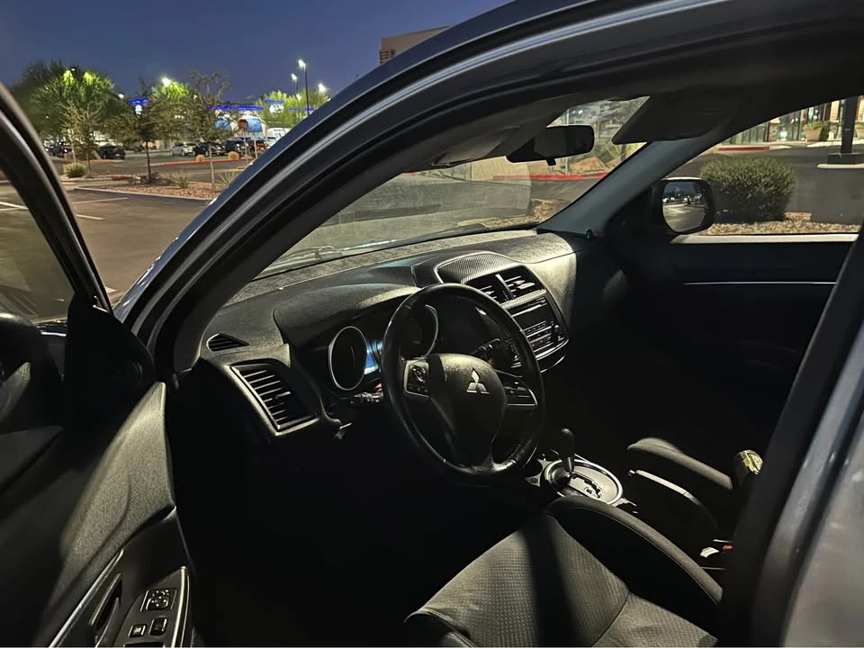 2015 Mitsubishi Outlander - Image 11 of 11